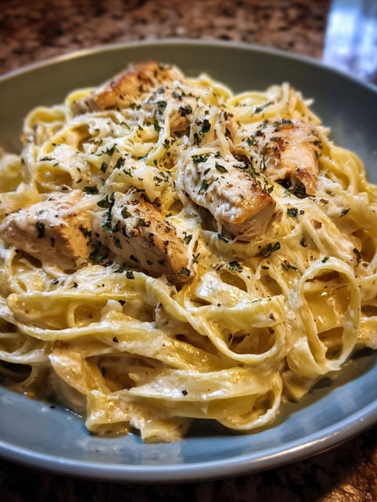 A bowl of chicken Alfredo in the Instant Pot in 25 minutes.
